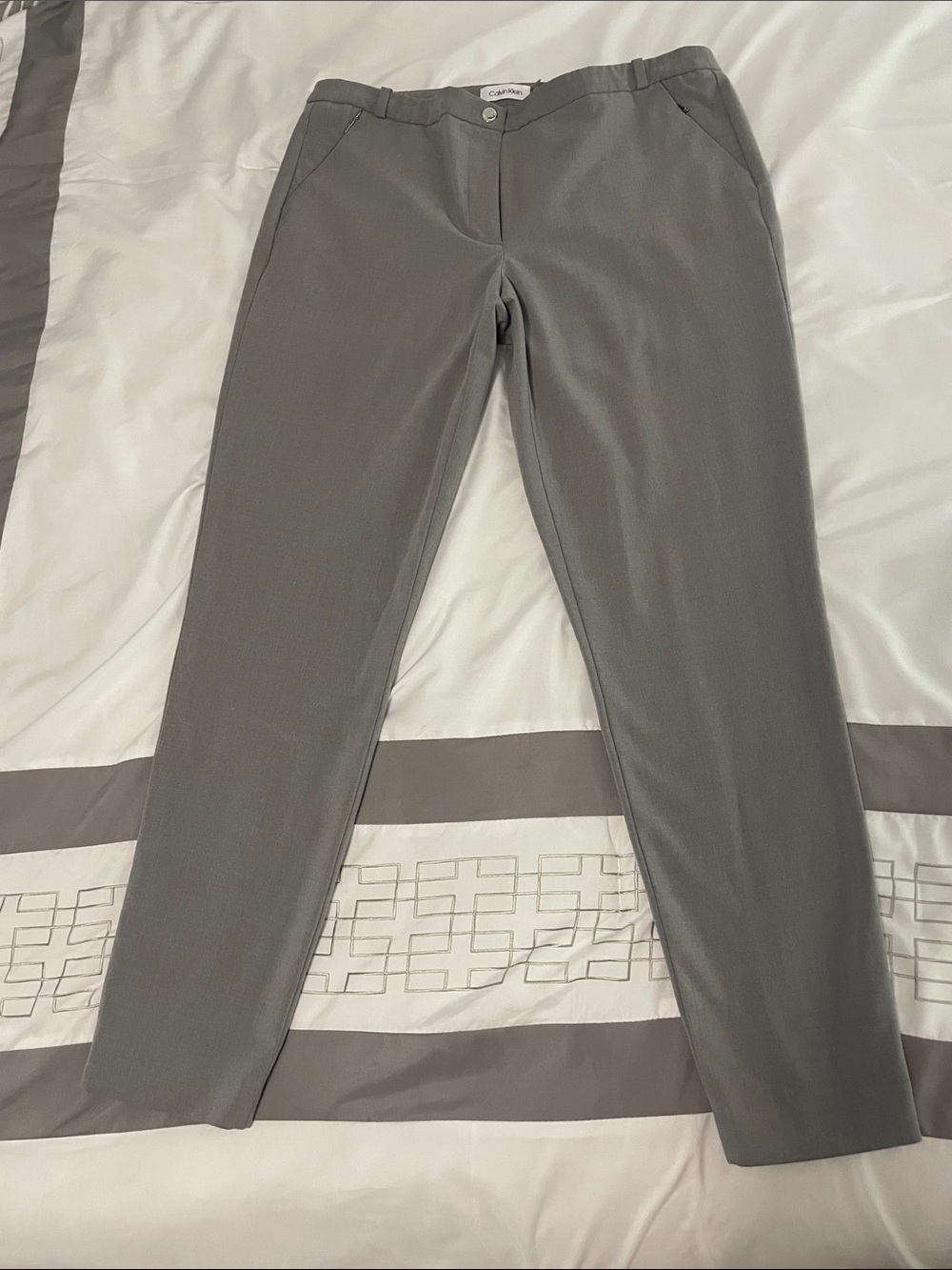 Calvin Klein Women's Gray Slim Touaers